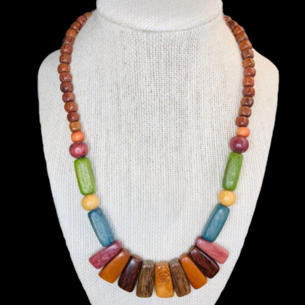 Wooden necklace Hand made from Costa Rica